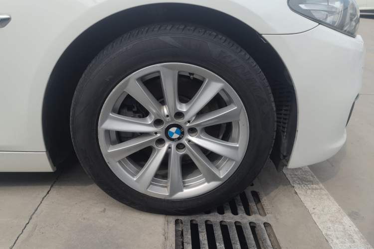 Used BMW 5 Series 2014 520Li Elegant Model Exterior 7
