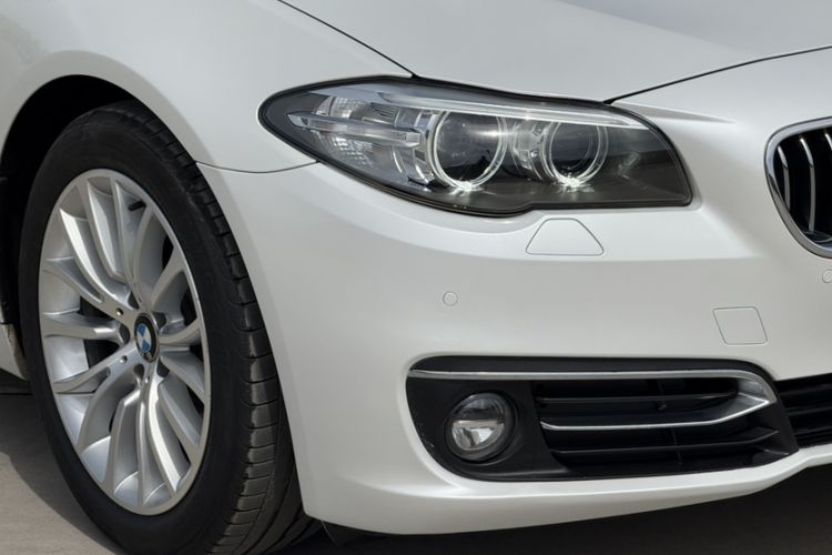 Used BMW 5 Series 2014 525Li Luxury Design Package Exterior 7