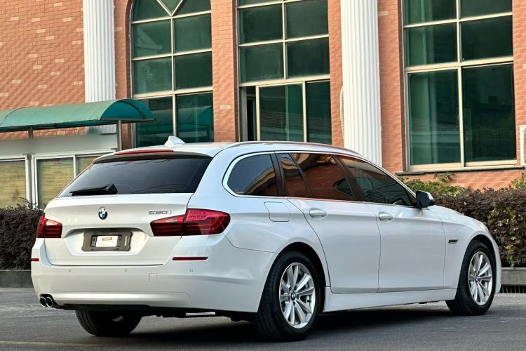 Used BMW 5 Series 2014 520i Touring Edition Exterior 8
