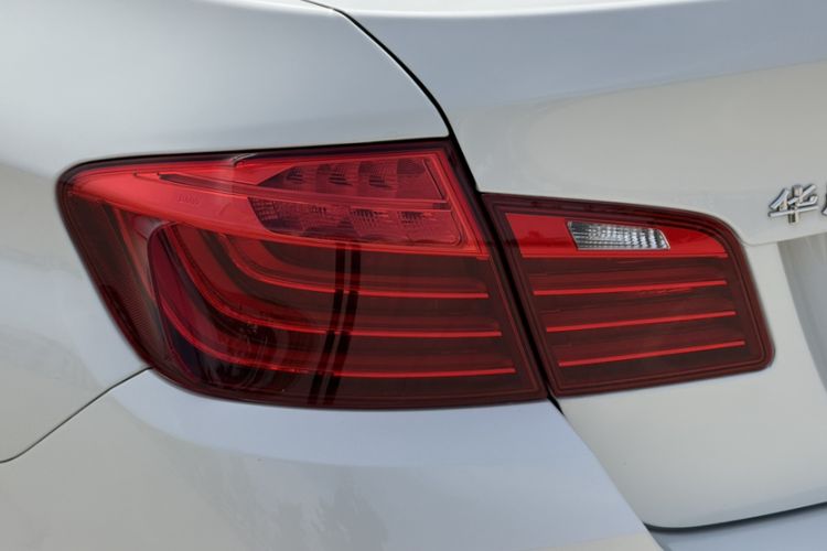 Used BMW 5 Series 2014 525Li Luxury Design Package Exterior 9