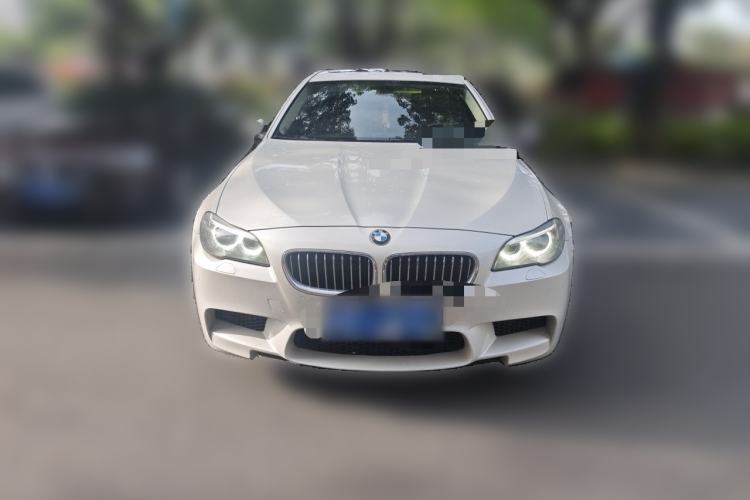Used BMW 5 Series 2014 525Li Leading Model Front