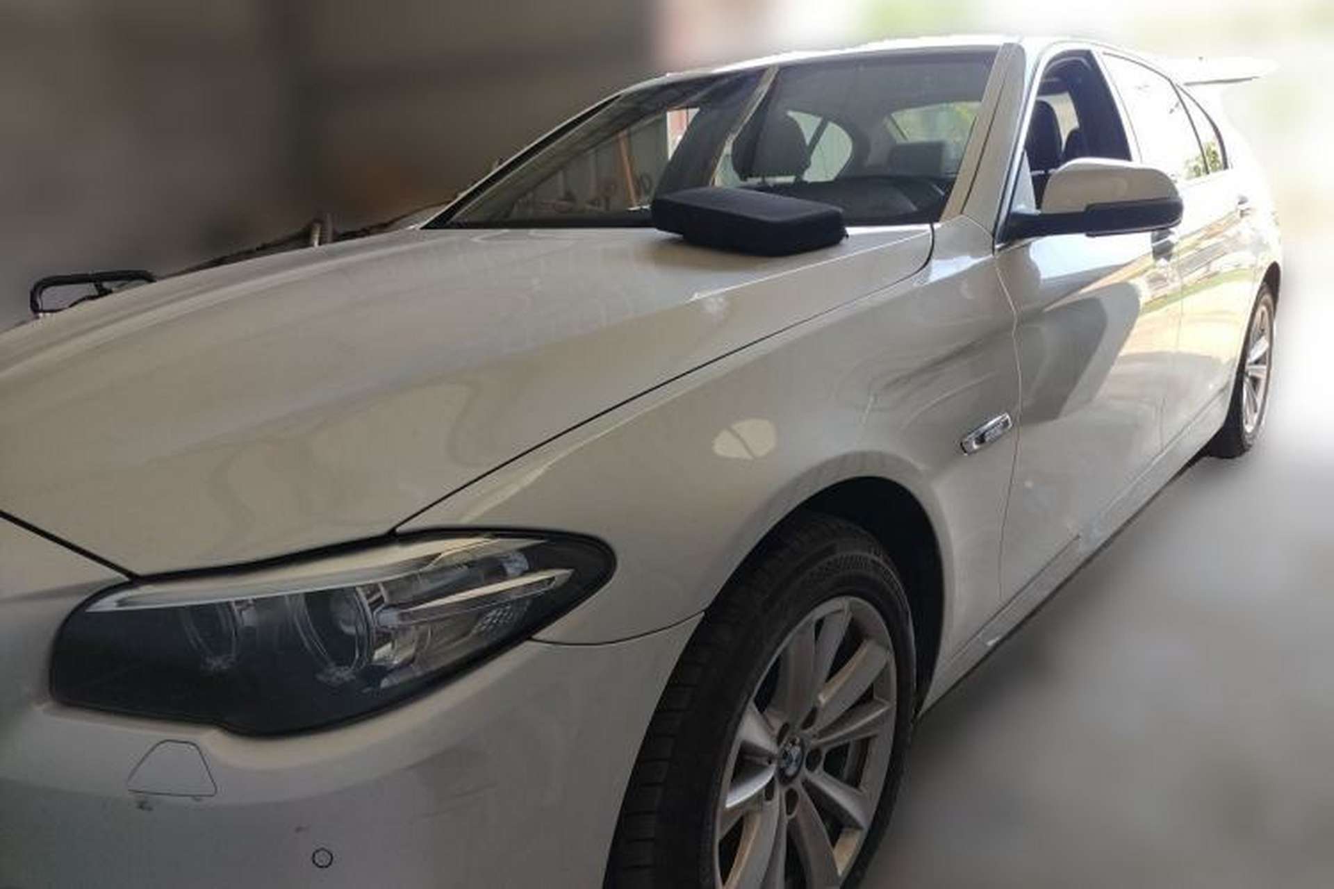 Used BMW 5 Series 2014 520Li Elegant Model Front Left 45 Deg
