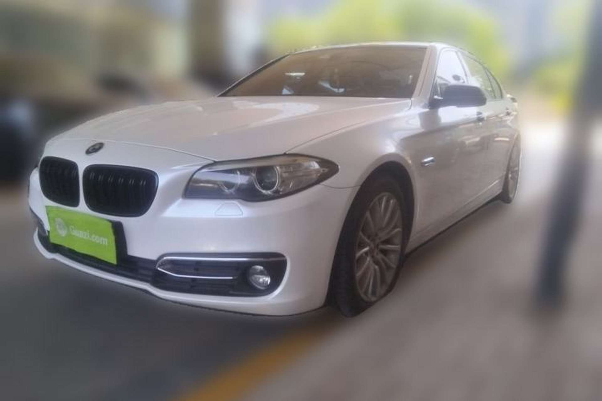 Used BMW 5 Series 2014 525Li Luxury Design Package Front Left 45 Deg