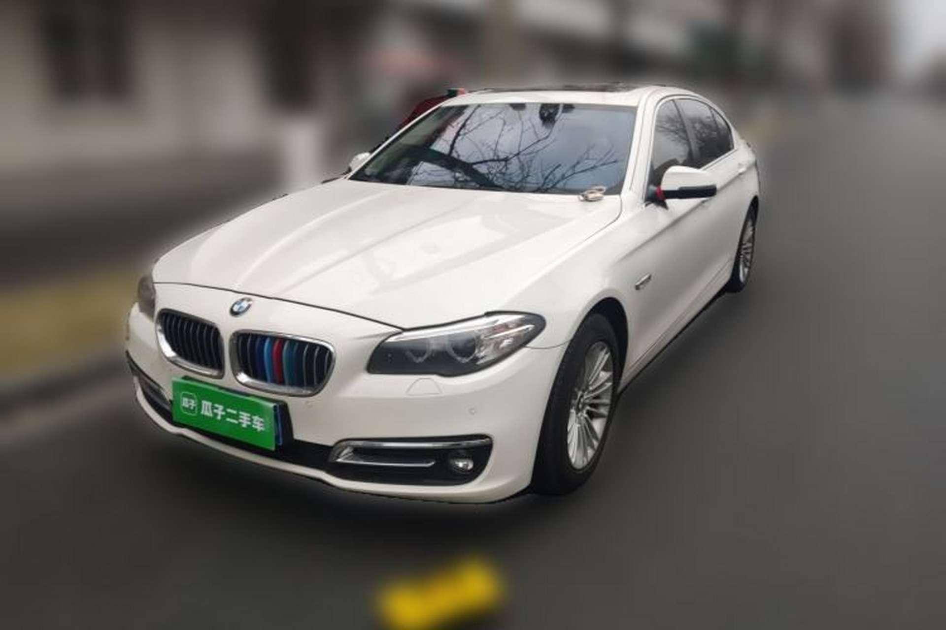 Used BMW 5 Series 2014 525Li Leading Model Front Left 45 Deg