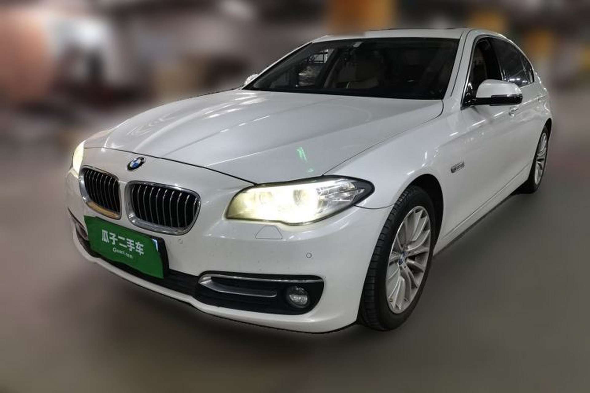 Used BMW 5 Series 2014 525Li Luxury Design Package Front Left 45 Deg