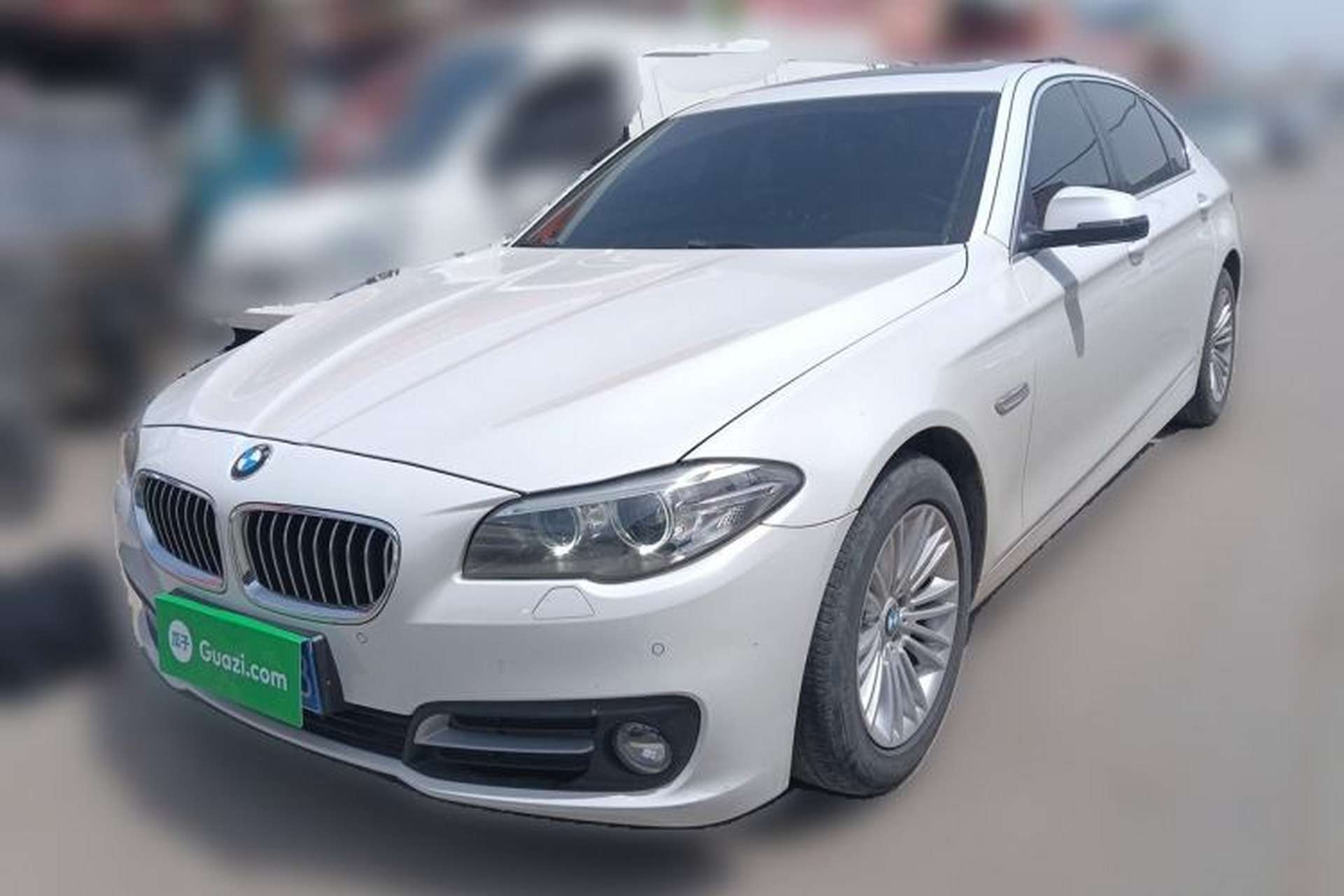 Used BMW 5 Series 2014 525Li Leading Model Front Left 45 Deg