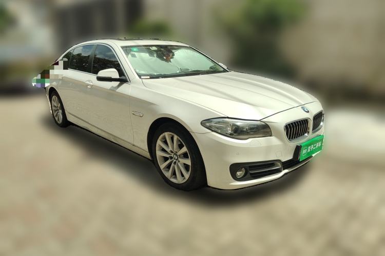 Used BMW 5 Series 2014 528Li xDrive Luxury Design Package Front Right 45 Deg