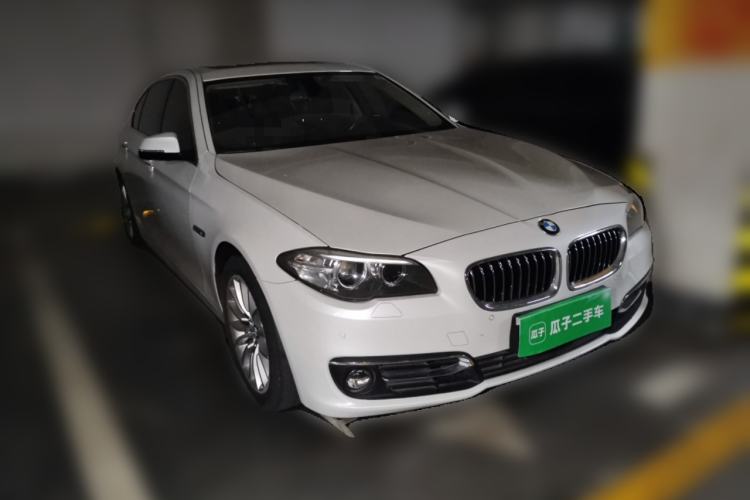 Used BMW 5 Series 2014 525Li Luxury Design Package Front Right 45 Deg
