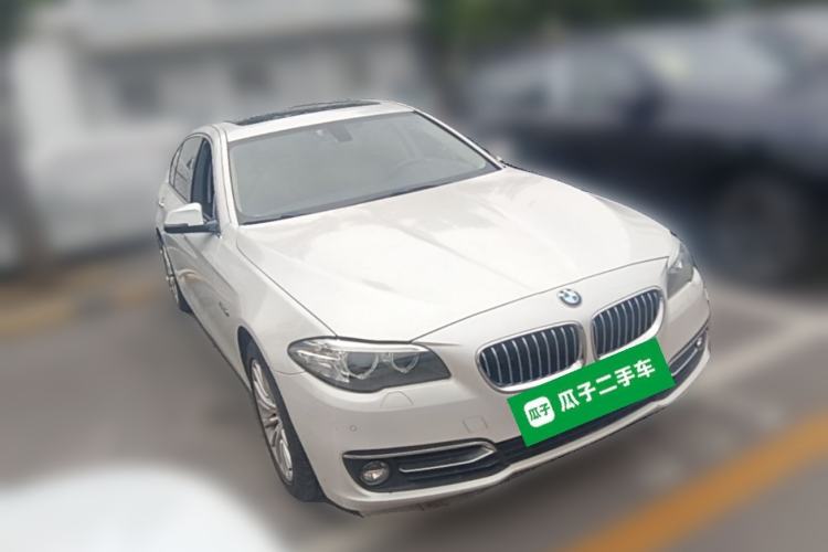 Used BMW 5 Series 2014 525Li Luxury Design Package Front Right 45 Deg