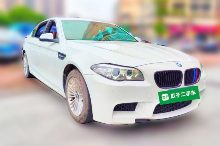 Used BMW 5 Series 2014 525Li Leading Model Front Right 45 Deg