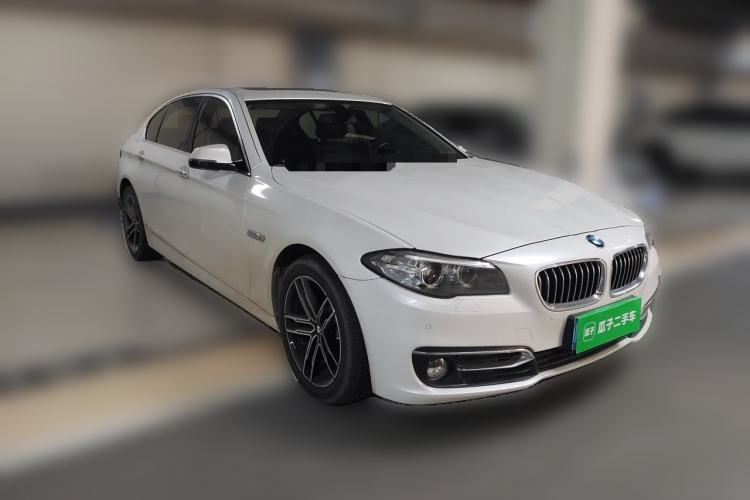 Used BMW 5 Series 2014 525Li Luxury Design Package Front Right 45 Deg