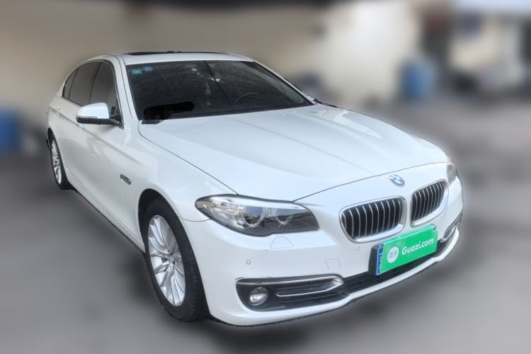 Used BMW 5 Series 2014 525Li Luxury Design Package Front Right 45 Deg