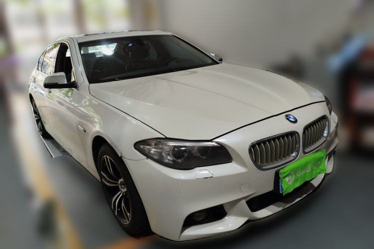 Used BMW 5 Series 2014 525Li Luxury Design Package Front Right 45 Deg