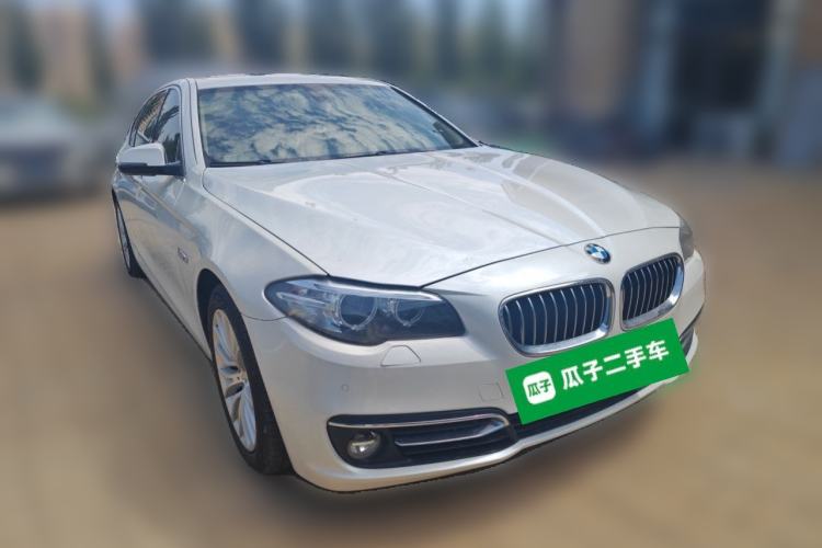 Used BMW 5 Series 2014 525Li Luxury Design Package Front Right 45 Deg