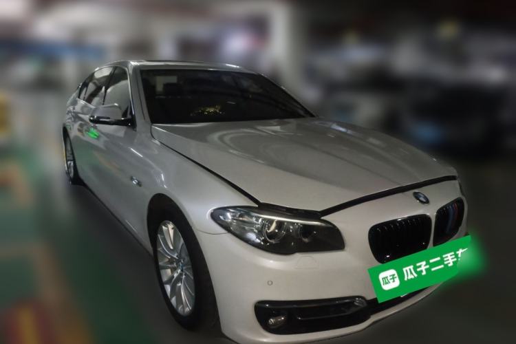 Used BMW 5 Series 2014 525Li Luxury Design Package Front Right 45 Deg