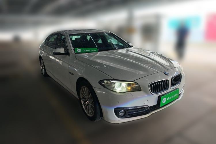 Used BMW 5 Series 2014 525Li Luxury Design Package Front Right 45 Deg