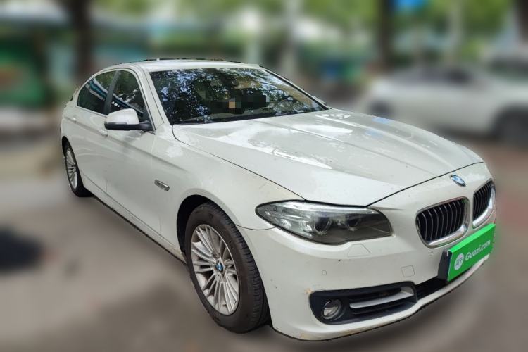 Used BMW 5 Series 2014 525Li Leading Model Front Right 45 Deg