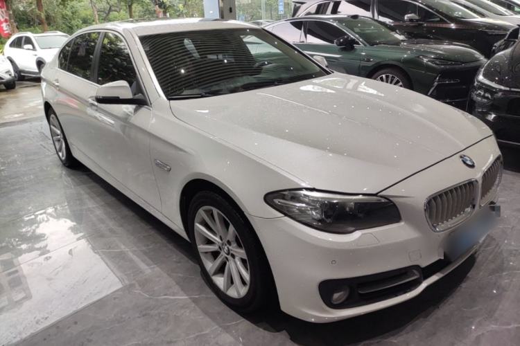 Used BMW 5 Series 2014 535Li Leading Model Front Right 45 Deg