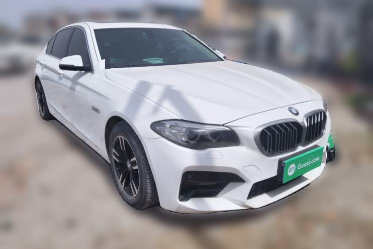 Used BMW 5 Series 2014 525Li Leading Model Front Right 45 Deg