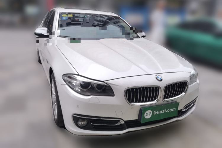 Used BMW 5 Series 2014 525Li Luxury Design Package Front Right 45 Deg