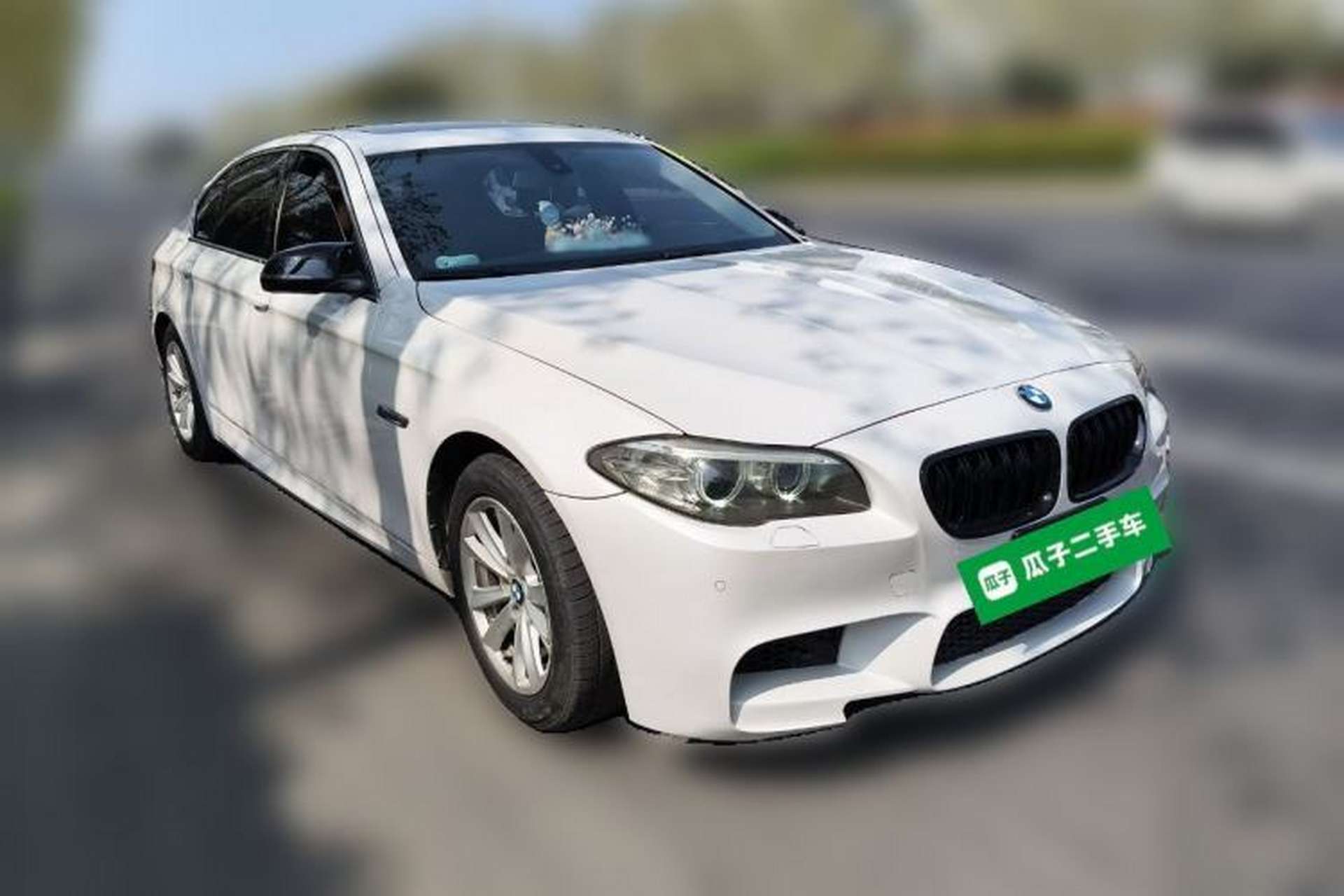 Used BMW 5 Series 2014 520Li Elegant Model Front Right 45 Deg