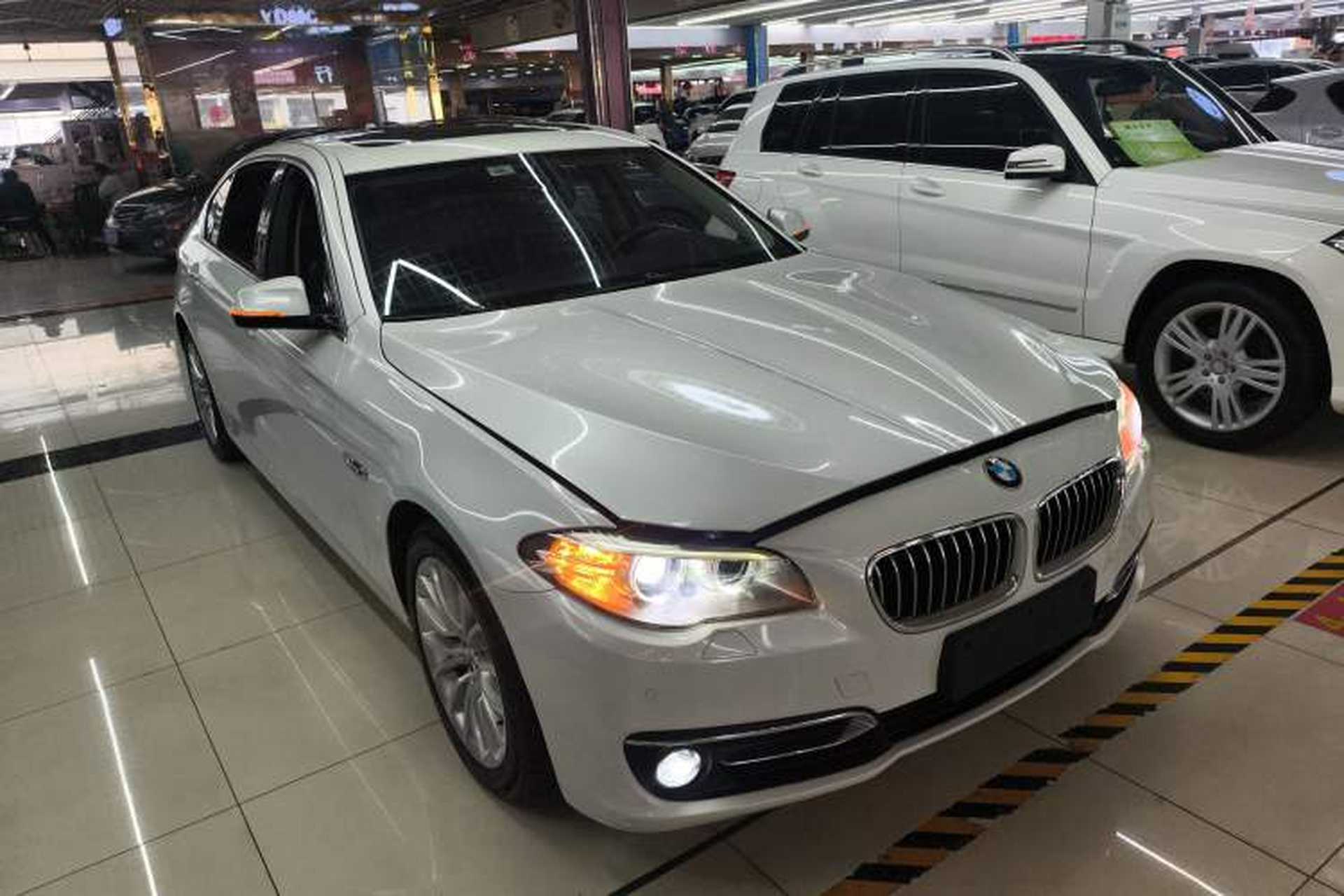 Used BMW 5 Series 2014 525Li Luxury Design Package Front Right 45 Deg