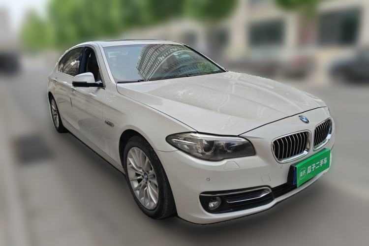 Used BMW 5 Series 2014 525Li Luxury Design Package Front Right 45 Deg