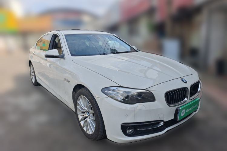 Used BMW 5 Series 2014 525Li Luxury Design Package Front Right 45 Deg