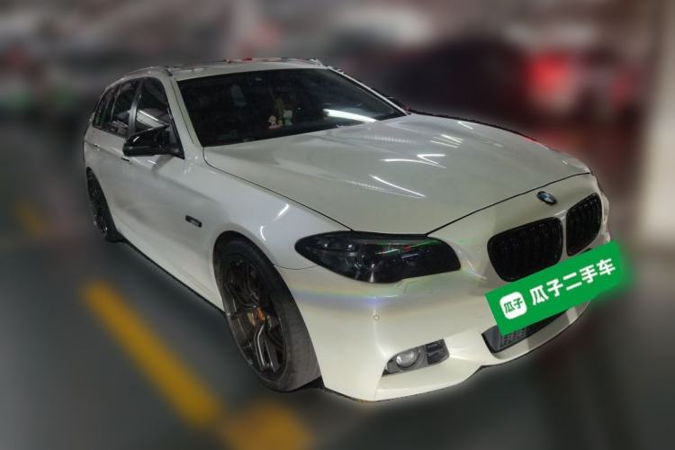 Used BMW 5 Series 2014 528i Touring Edition Front Right 45 Deg