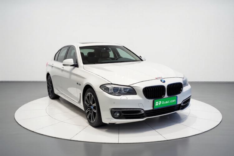 Used BMW 5 Series 2014 525Li Fashion Design Package Front Right 45 Deg
