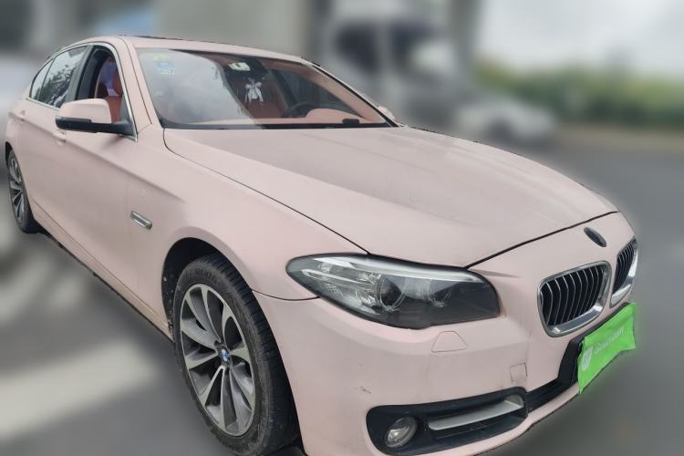 Used BMW 5 Series 2014 528Li Leading Model Front Right 45 Deg