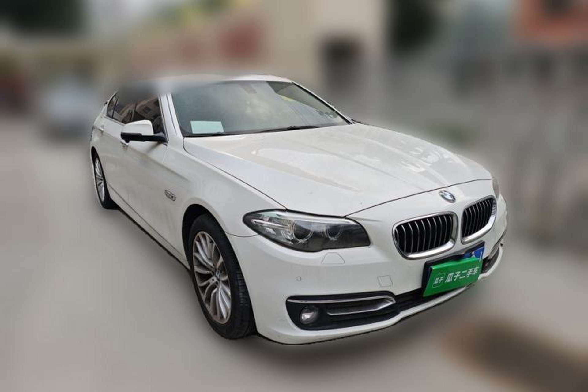 Used BMW 5 Series 2014 525Li Luxury Design Package Front Right 45 Deg