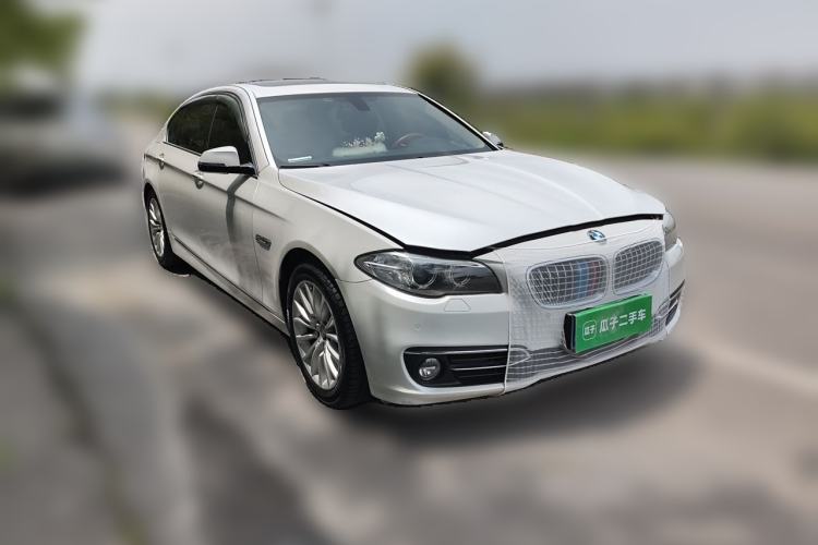 Used BMW 5 Series 2014 525Li Luxury Design Package Front Right 45 Deg