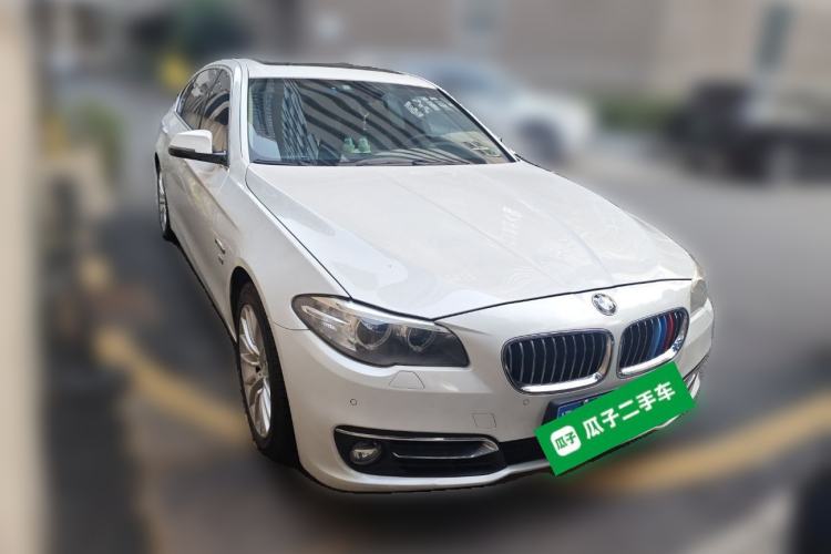 Used BMW 5 Series 2014 525Li Luxury Design Package Front Right 45 Deg