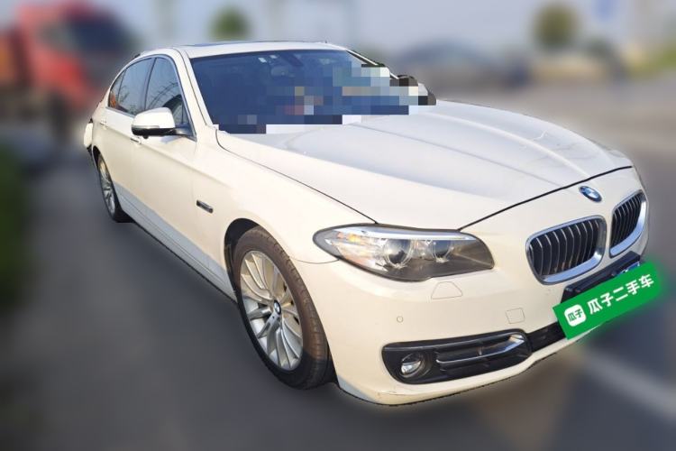 Used BMW 5 Series 2014 525Li Luxury Design Package Front Right 45 Deg