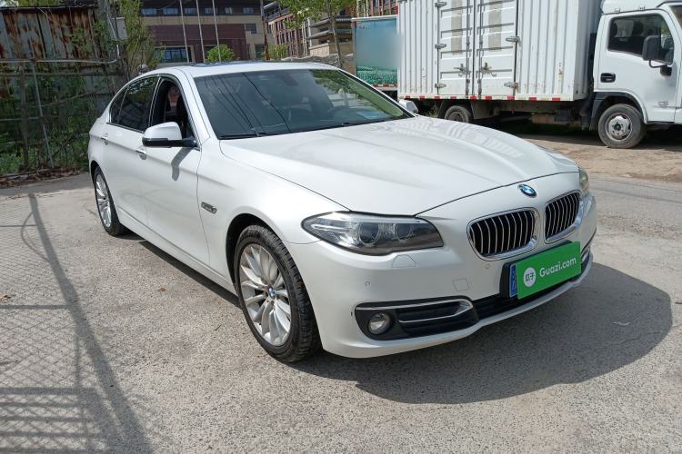 Used BMW 5 Series 2014 525Li Luxury Design Package Front Right 45 Deg