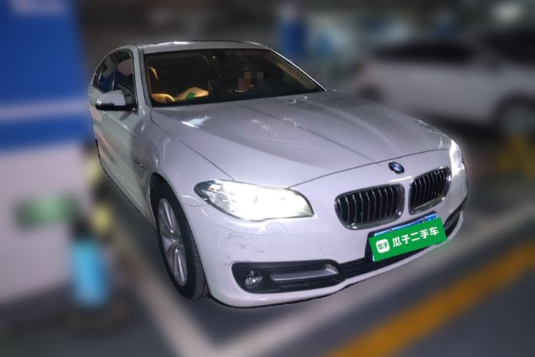 Used BMW 5 Series 2014 528Li xDrive Premium Edition Front Right 45 Deg