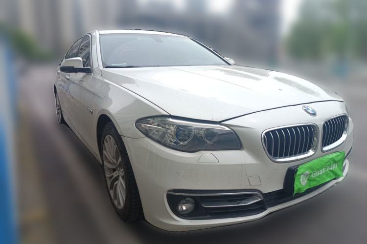 Used BMW 5 Series 2014 525Li Luxury Design Package Front Right 45 Deg