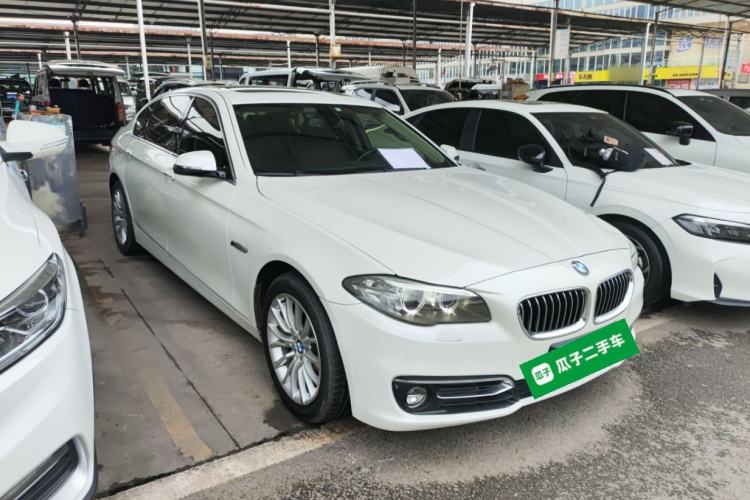 Used BMW 5 Series 2014 525Li Luxury Design Package Front Right 45 Deg