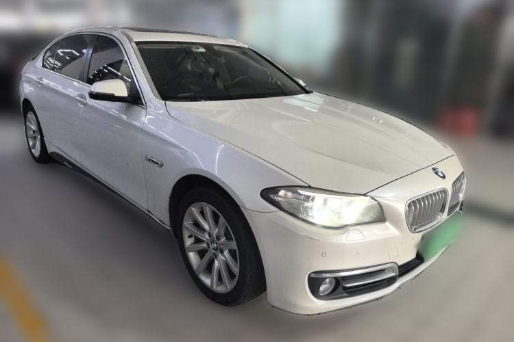 Used BMW 5 Series 2014 535Li Leading Model Front Right 45 Deg