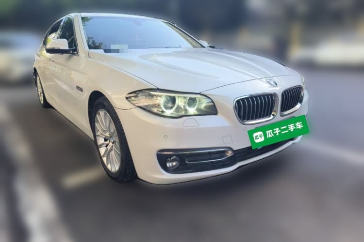 Used BMW 5 Series 2014 525Li Luxury Design Package Front Right 45 Deg