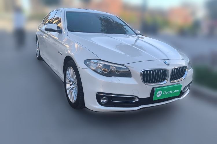 Used BMW 5 Series 2014 525Li Luxury Design Package Front Right 45 Deg