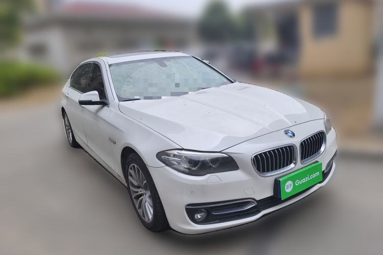 Used BMW 5 Series 2014 525Li Luxury Design Package Front Right 45 Deg