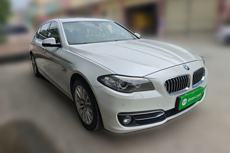 Used BMW 5 Series 2014 525Li Luxury Design Package Front Right 45 Deg