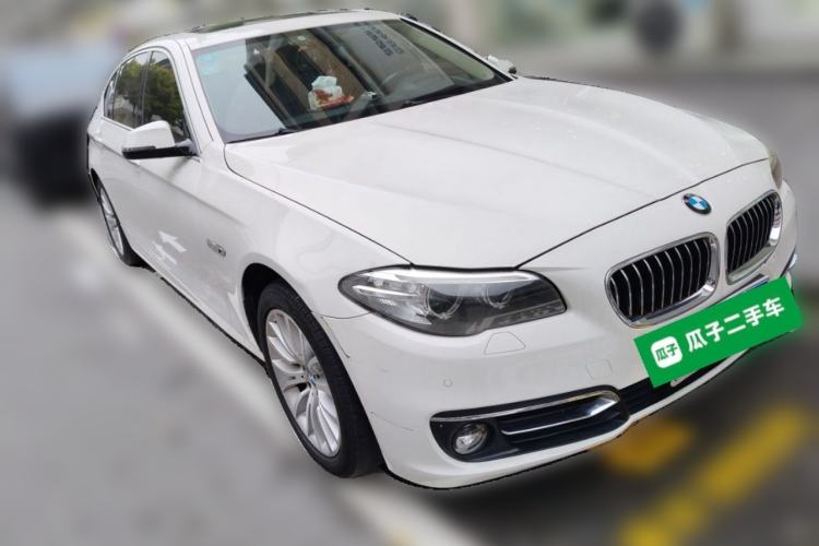 Used BMW 5 Series 2014 525Li Luxury Design Package Front Right 45 Deg