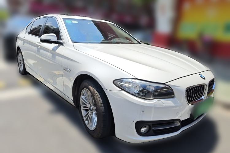 Used BMW 5 Series 2014 525Li Leading Model Front Right 45 Deg