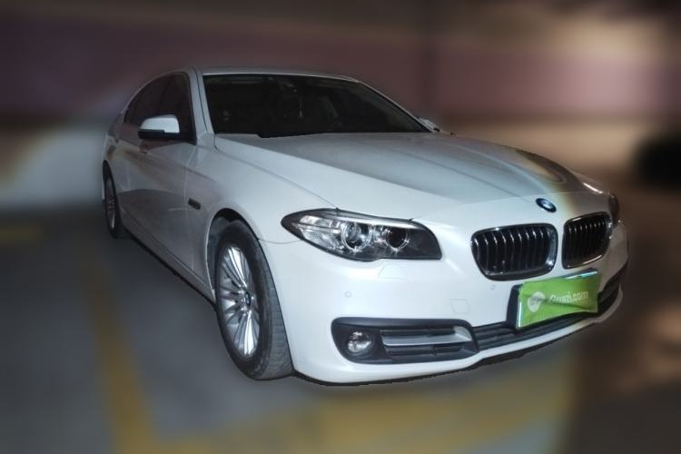 Used BMW 5 Series 2014 525Li Leading Model Front Right 45 Deg