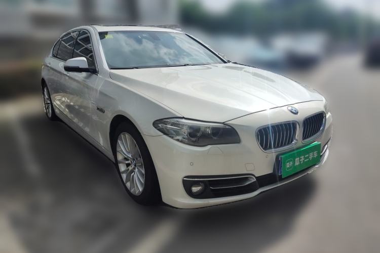 Used BMW 5 Series 2014 535Li Luxury Design Package Front Right 45 Deg