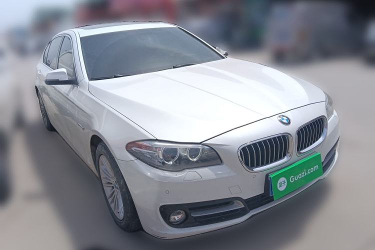 Used BMW 5 Series 2014 525Li Leading Model Front Right 45 Deg