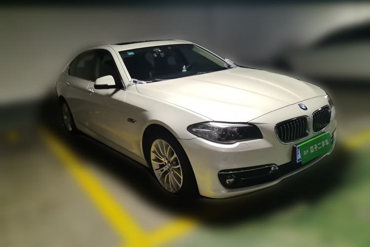 Used BMW 5 Series 2014 525Li Luxury Design Package Front Right 45 Deg